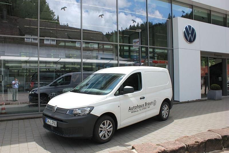 Candyweiß Gebraucht 2023 VW Caddy Van / Kleinbus | 21.990 € (Guter Preis) - Bild 1/4