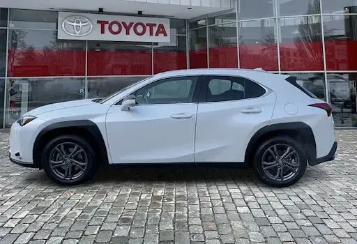 Gebraucht Lexus UX 250h 184 PS (135 kW) 2022 Weiß SUV