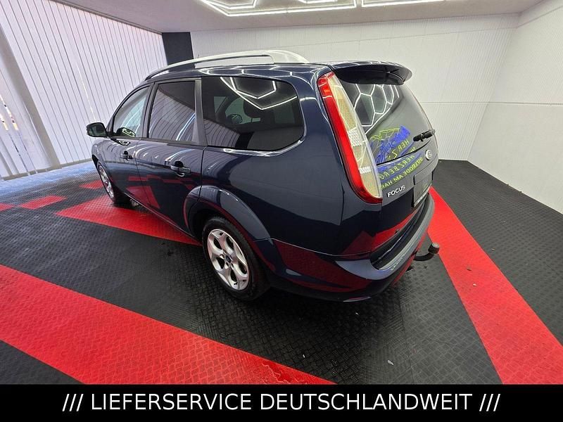 Gebraucht Ford Focus Viva 109 PS (80 kW) 2010 Blau Kombi