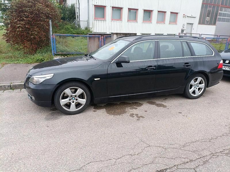 Schwarz Gebraucht 2009 BMW 525 Kombi | 3.150 € (Superpreis) - Bild 1/4