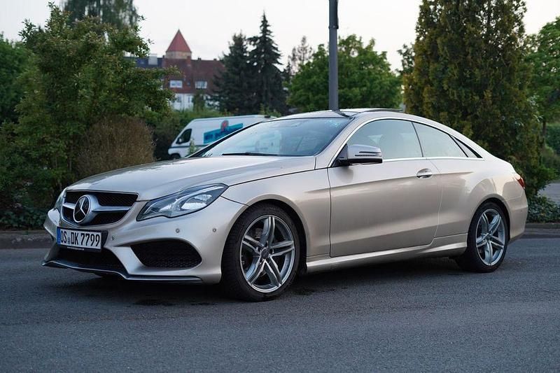 Gebraucht 2015 Mercedes E220 AMG line Coupé | 13.500 € (Fairer Preis) - Bild 1/4