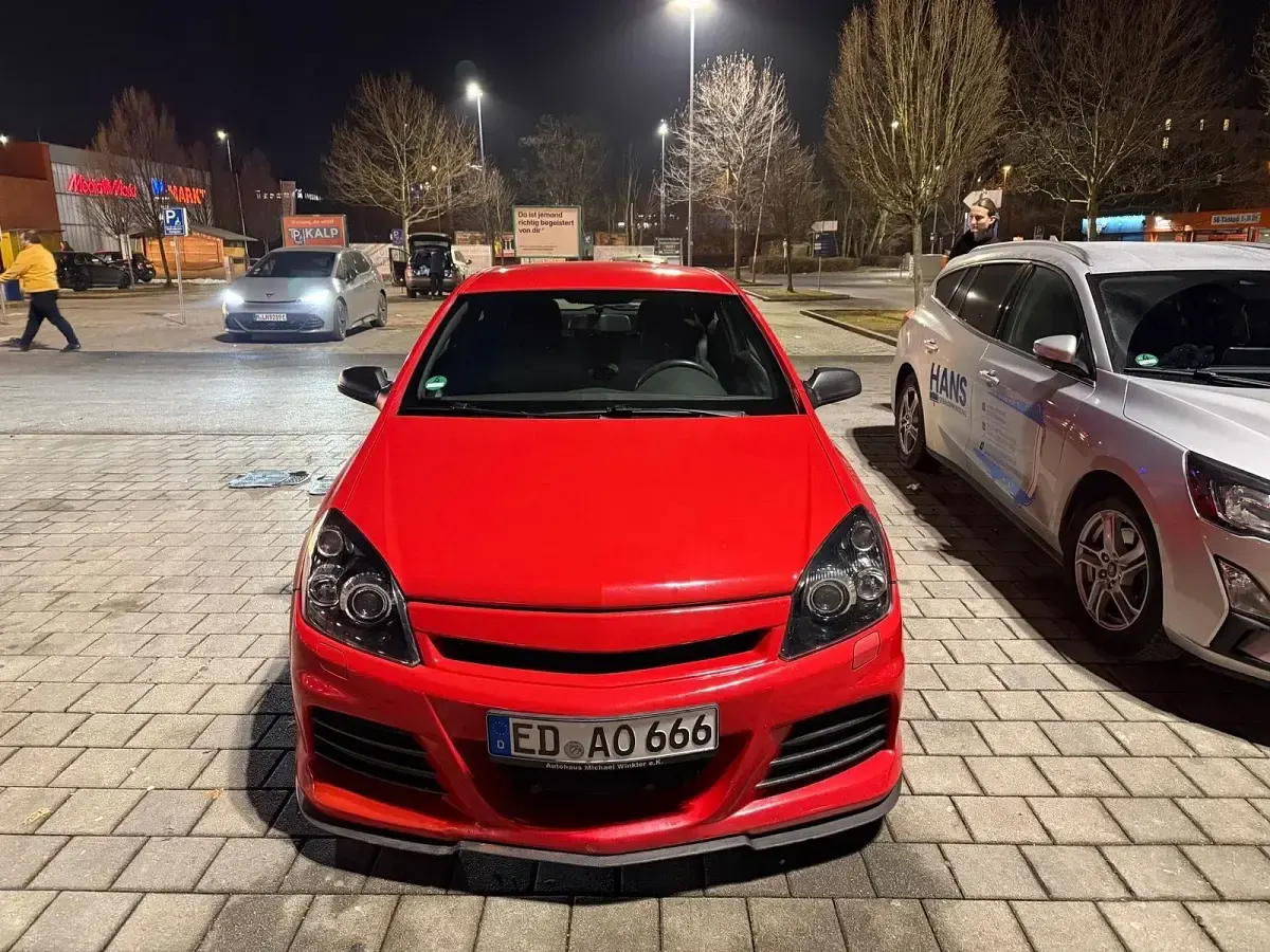 Gebraucht Opel Astra GTC 200 PS (147 kW) 2005 Rot Coupé