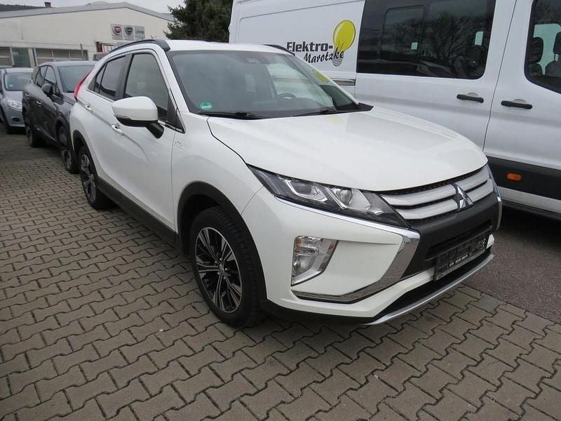 Gebraucht Mitsubishi Eclipse Cross Spirit 163 PS (119 kW) 2021 Andenweiss (s) SUV