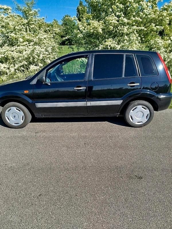 Schwarz Gebraucht 2006 Ford Fusion Kleinwagen | 2.200 € (Etwas zu teuer) - Bild 1/4