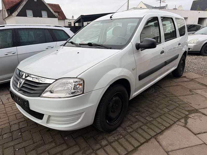 Weiß Gebraucht 2011 Dacia Logan MCV Ambiance Kombi | 2.950 € (Fairer Preis) - Bild 1/4