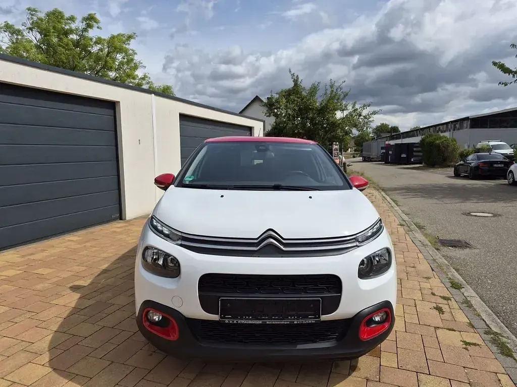 Gebraucht Citroën C3 Shine 102 PS (75 kW) 2019 Weiß Kleinwagen