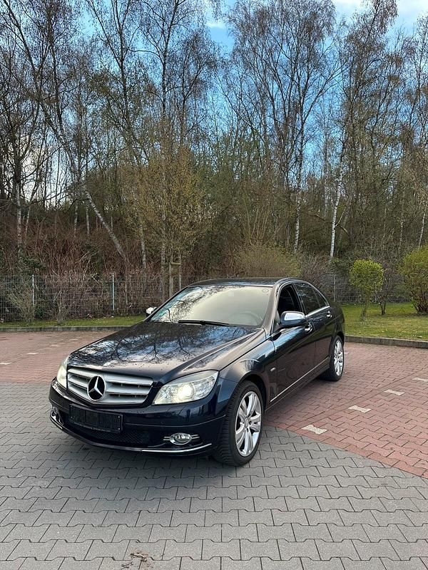 Gebraucht Mercedes C320 224 PS (164 kW) 2008 Blau Limousine