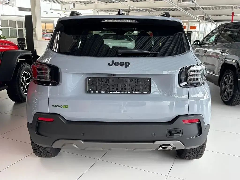 Neu Jeep Avenger North 145 PS (106 kW) 2026 Stormgray SUV