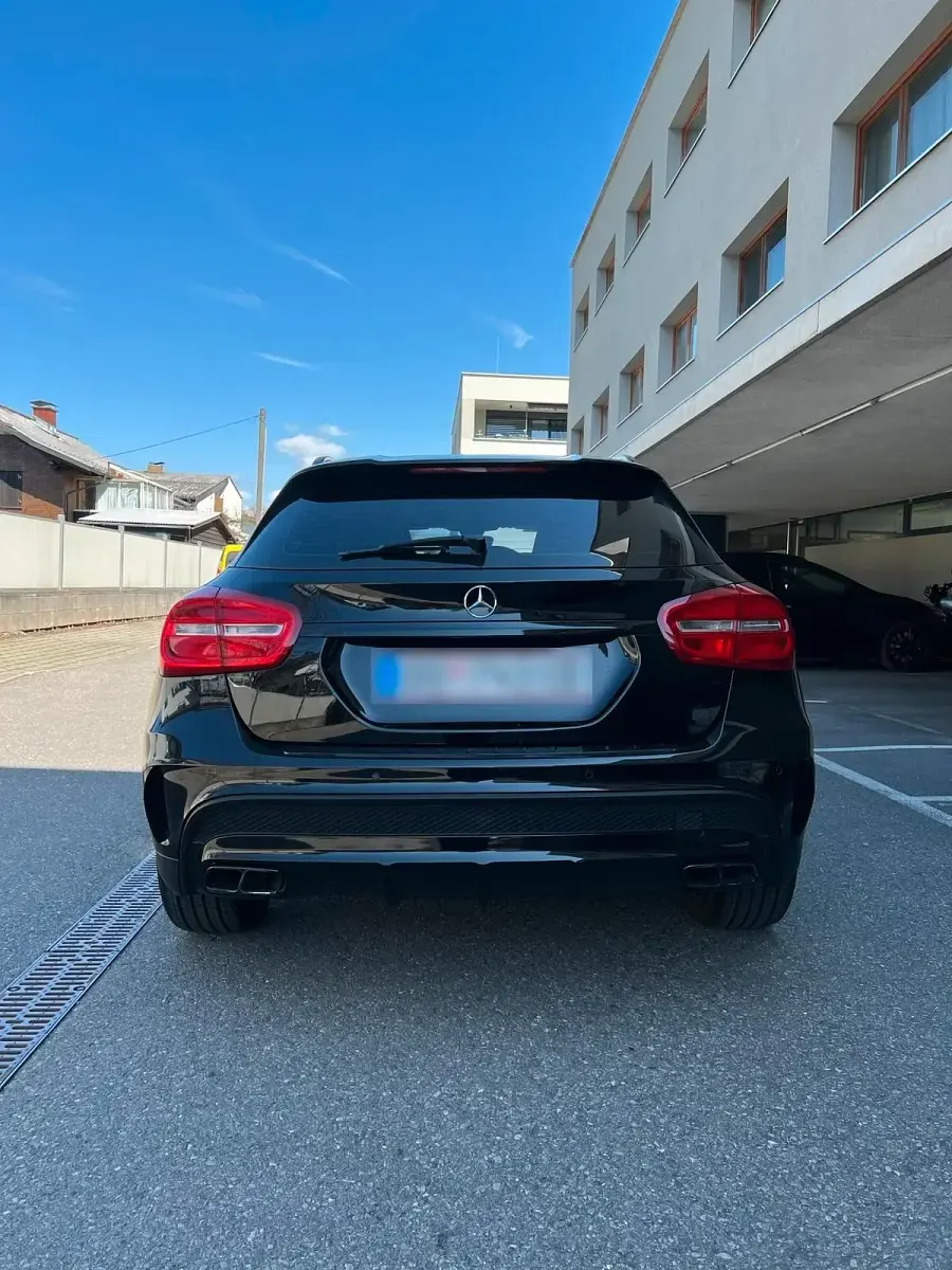 Gebraucht Mercedes GLA220 AMG line 180 PS (132 kW) 2014 Schwarz SUV