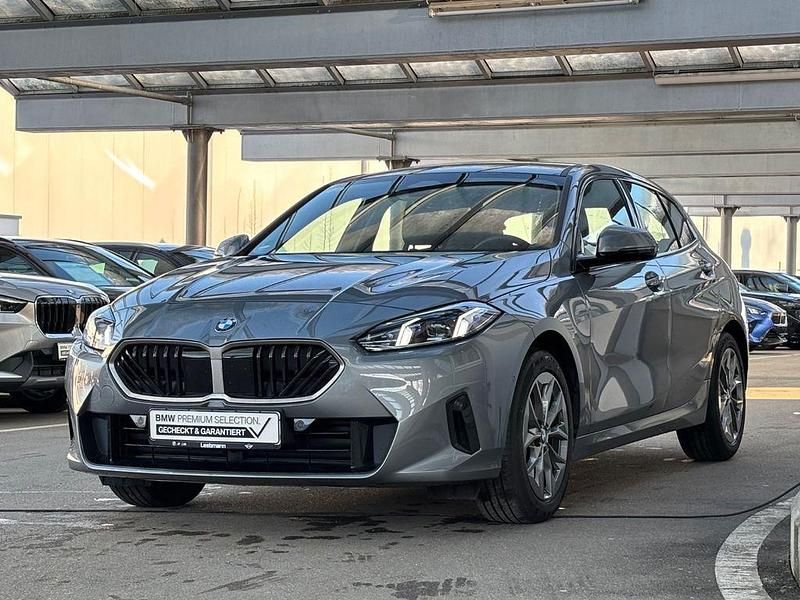 Gebraucht BMW 120 170 PS (125 kW) 2025 Grau Kleinwagen