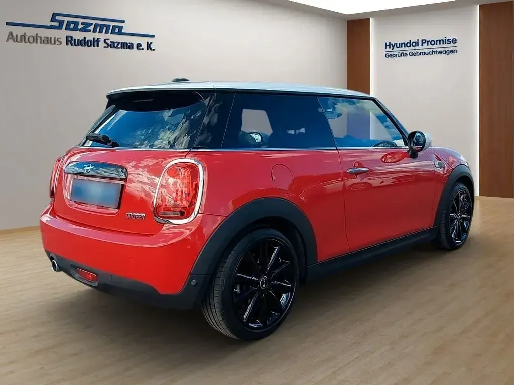 Gebraucht Mini Cooper 136 PS (100 kW) 2020 Rot Kleinwagen