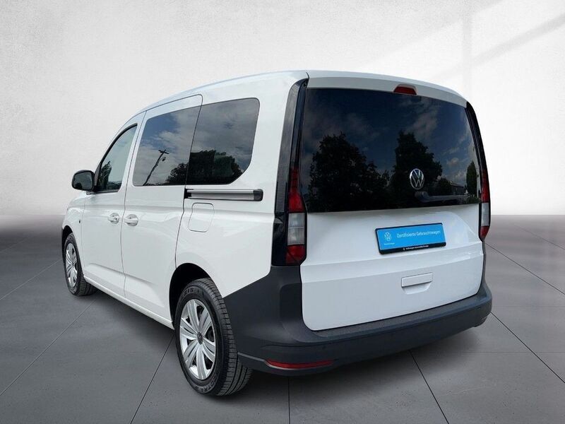Gebraucht VW Caddy Basis 122 PS (89 kW) 2021 Candyweiß Van / Kleinbus
