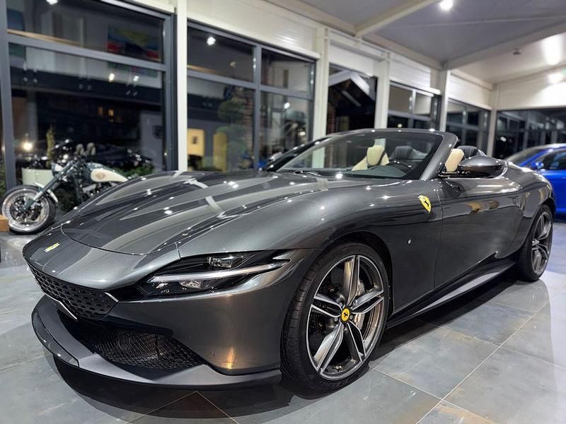 Neu Ferrari Roma 620 PS (456 kW) 2025 Grau Cabrio