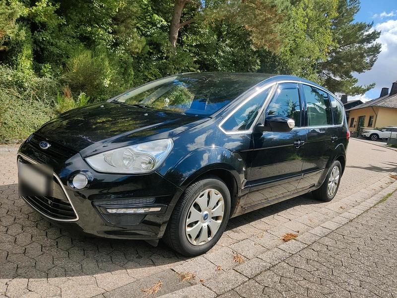 Schwarz Gebraucht 2010 Ford S-MAX S Van / Kleinbus | 4.900 € - Bild 1/4