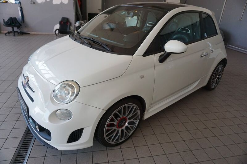 Weiß Gebraucht 2011 Abarth 500 Kleinwagen | 7.950 € (Fairer Preis) - Bild 1/4