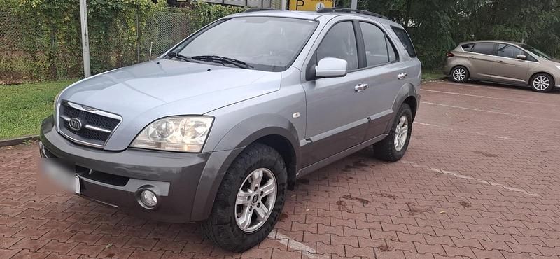 Grau Gebraucht 2005 Kia Sorento SUV | 2.600 € (Guter Preis) - Bild 1/4