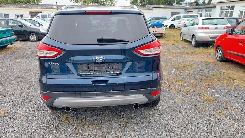 Gebraucht Ford Kuga Titanium 163 PS (119 kW) 2013 Blau SUV
