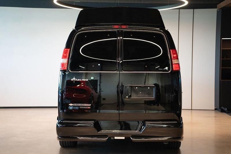 Second-hand Chevrolet Express 2012 Negru Monovolum