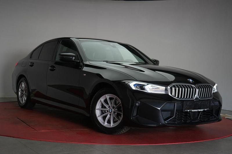Black sapphire Gebraucht 2024 BMW 318 Performance Limousine | 33.950 € (Guter Preis) - Bild 1/4