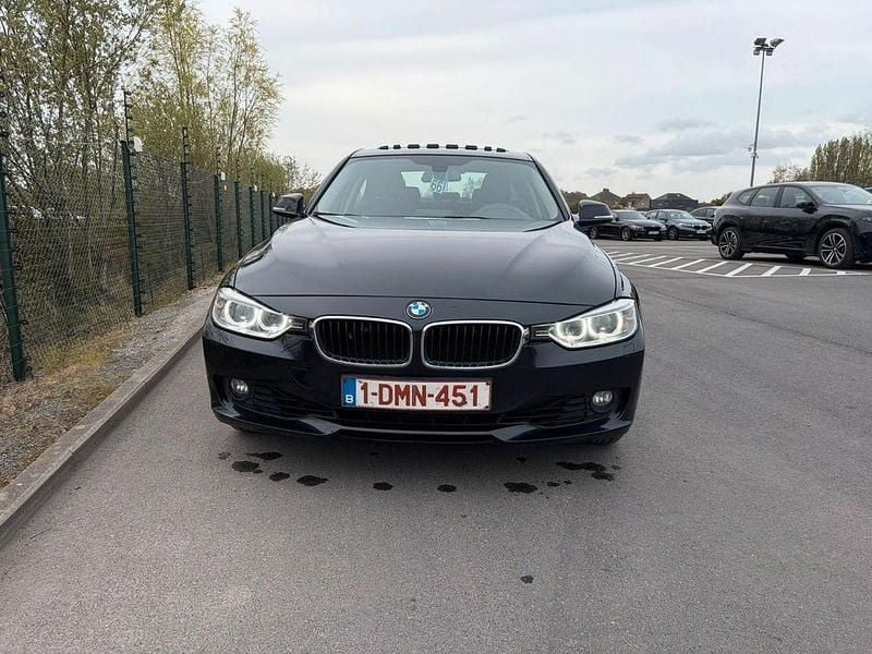 Second-hand BMW 320 184 CP (135 kW) 2012 Negru Berlinǎ