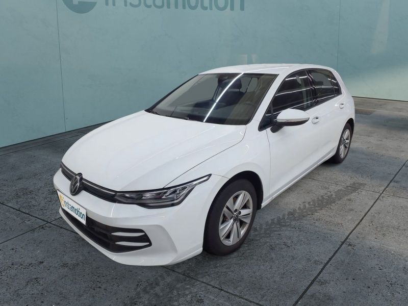 Weiß Gebraucht 2024 VW Golf VIII Life Limousine | 24.350 € (Fairer Preis) - Bild 1/2