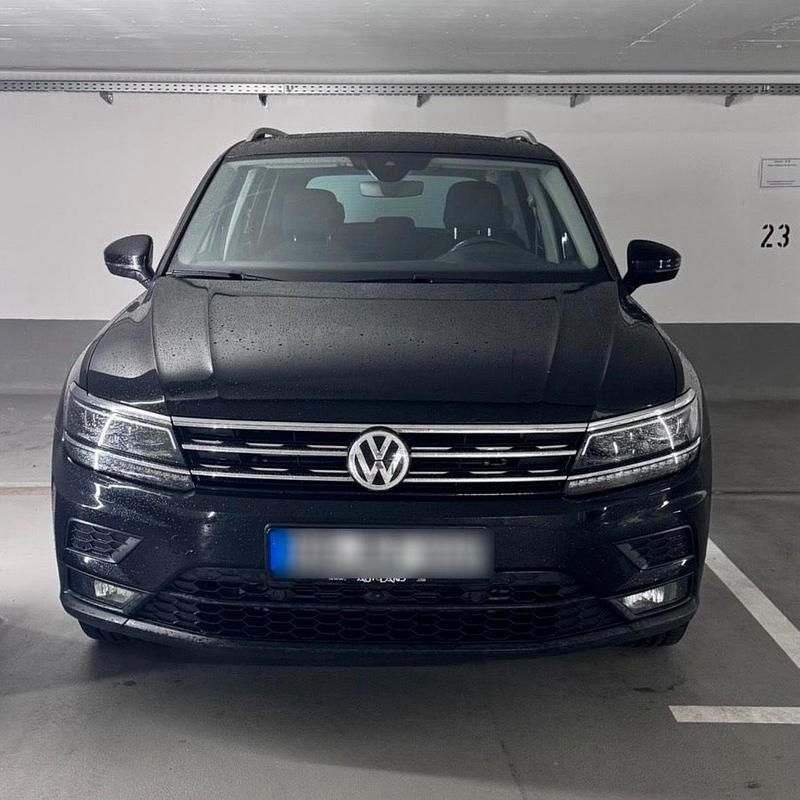 Schwarz Gebraucht 2019 VW Tiguan SUV | 26.299 € (Guter Preis) - Bild 1/4