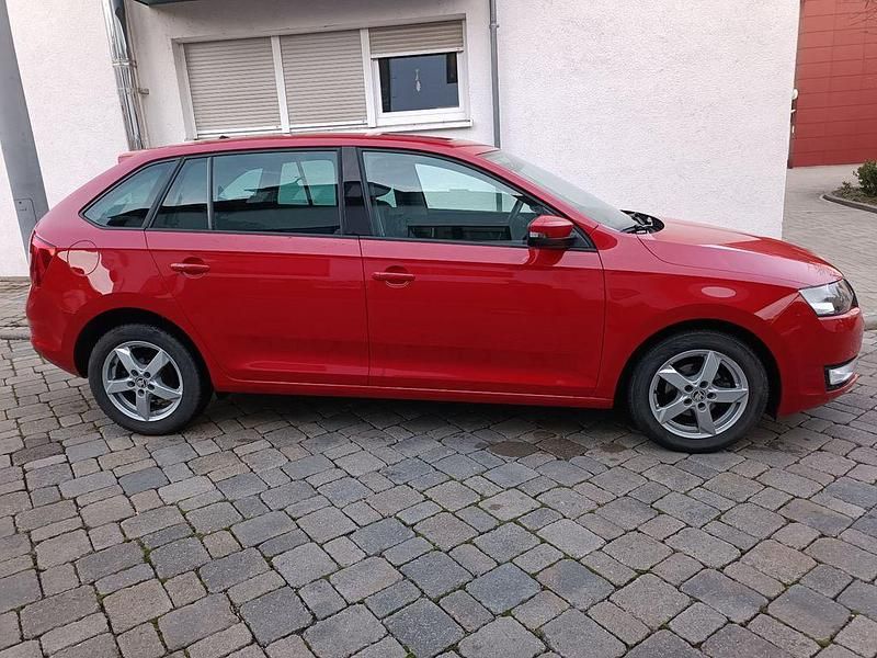 Gebraucht Skoda Rapid Ambition 90 PS (66 kW) 2016 Rot Kombi