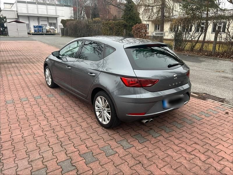 Second-hand Seat Leon 150 CP (110 kW) 2017 Gri Berlinǎ