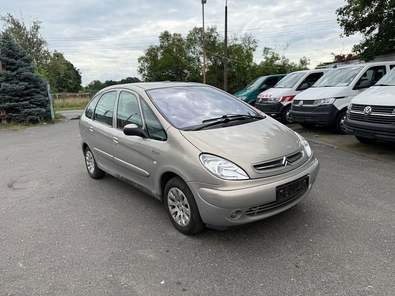 Gebraucht Citroën Xsara Picasso Exclusive 116 PS (85 kW) 2002 Gold Van / Kleinbus