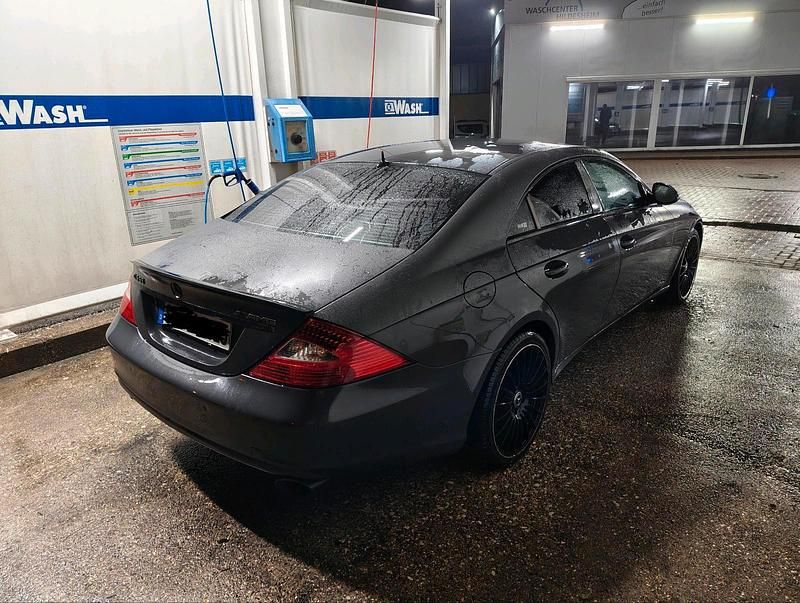 Gebraucht Mercedes CLS350 272 PS (200 kW) 2005 Silber Coupé