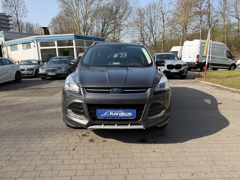 Gebraucht Ford Kuga Individual 179 PS (131 kW) 2016 Grau SUV