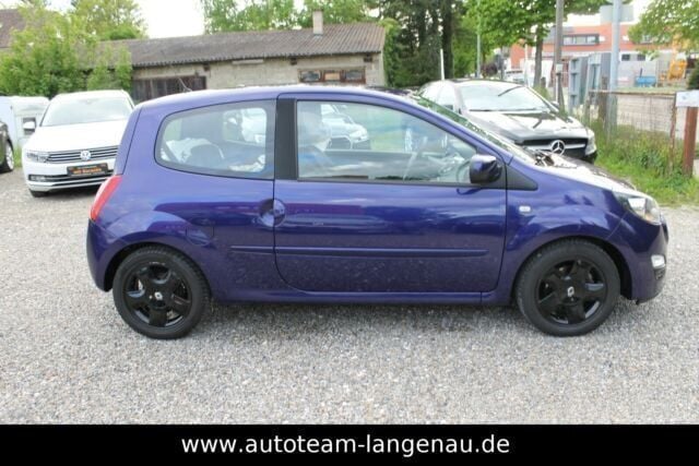 Gebraucht Renault Twingo Initiale Paris 75 PS (55 kW) 2013 Violett metallic Kleinwagen