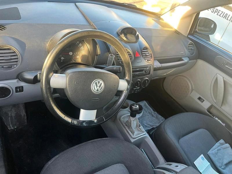 Gebraucht VW New Beetle Cabriolet 102 PS (75 kW) 2005 Blau Cabrio