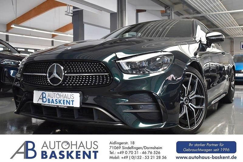 Grün Gebraucht 2021 Mercedes E220 AMG line Coupé | 42.490 € (Etwas zu teuer) - Bild 1/4