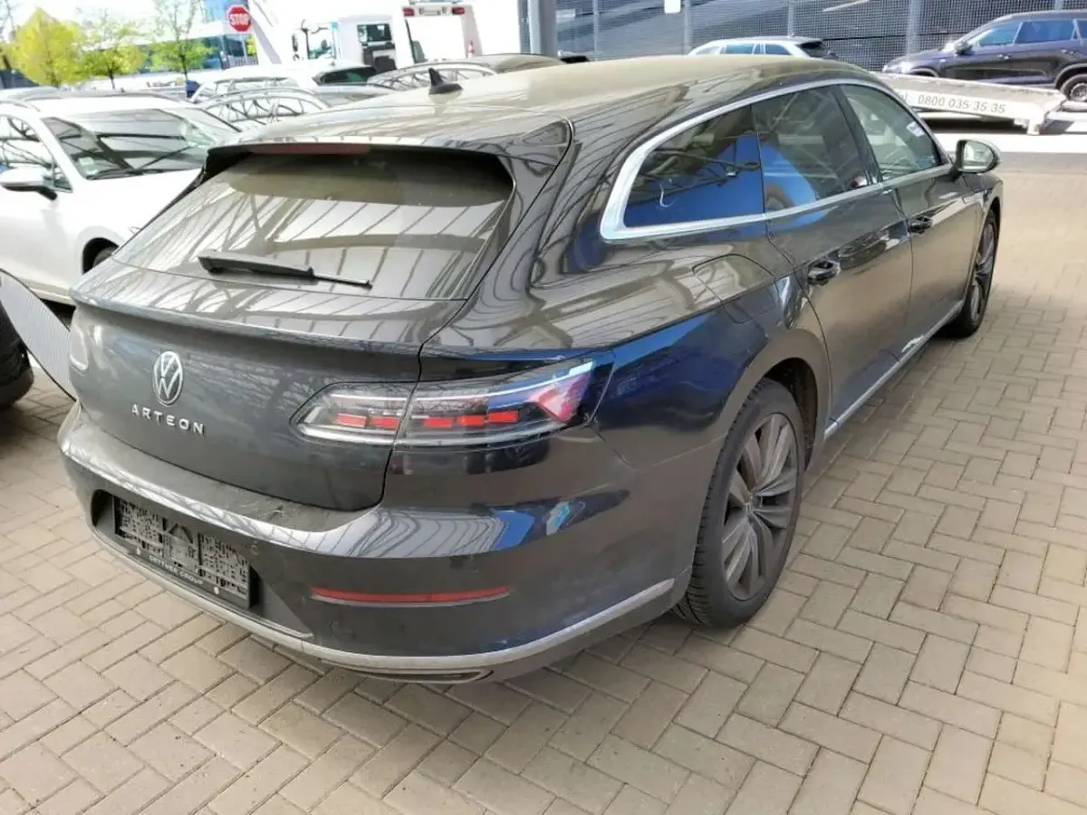 Gebraucht VW Arteon Elegance 200 PS (147 kW) 2023 Deep black perleffekt Kombi