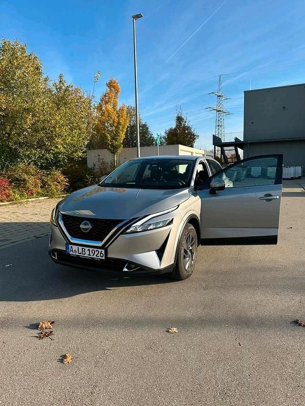 Silber Gebraucht 2022 Nissan Qashqai SUV | 22.800 € (Superpreis) - Bild 1/4