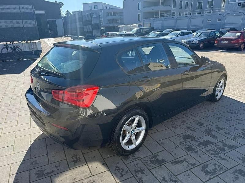 Gebraucht BMW 116 Advantage 109 PS (80 kW) 2015 Black sapphire metallic Kleinwagen