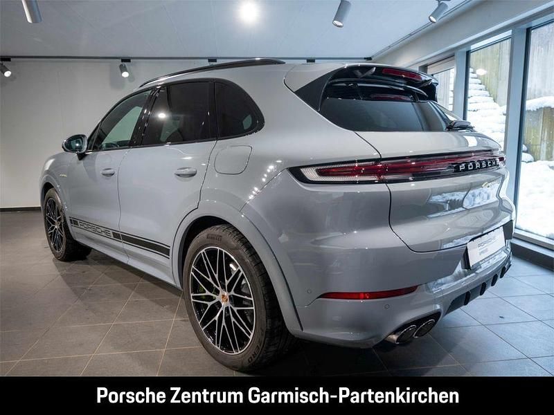 Gebraucht Porsche Cayenne 470 PS (345 kW) 2024 Grau SUV