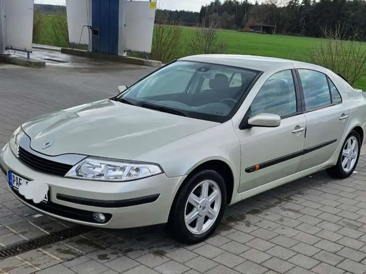 Gebraucht Renault Laguna II Expression 107 PS (78 kW) 2004 Limousine