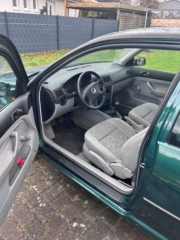 Gebraucht VW Golf III 75 PS (55 kW) 1999 Grün Limousine