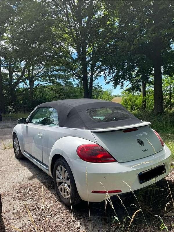 Gebraucht VW Beetle Design 140 PS (102 kW) 2013 Kleinwagen