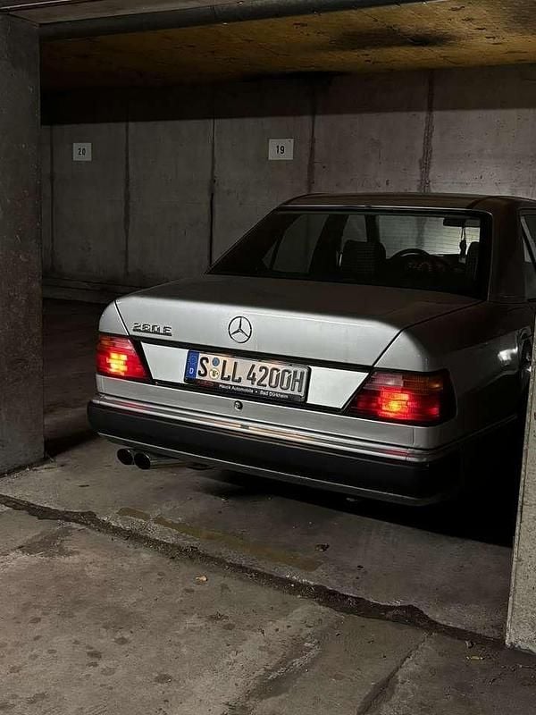 Gebraucht Mercedes E260 160 PS (117 kW) 1991 Limousine