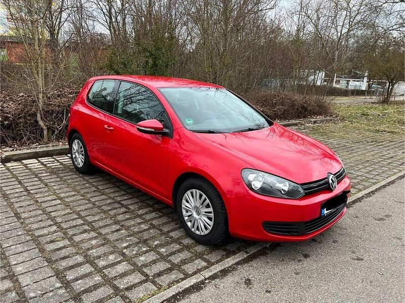 Gebraucht VW Golf VI 80 PS (58 kW) 2009 Rot Kleinwagen