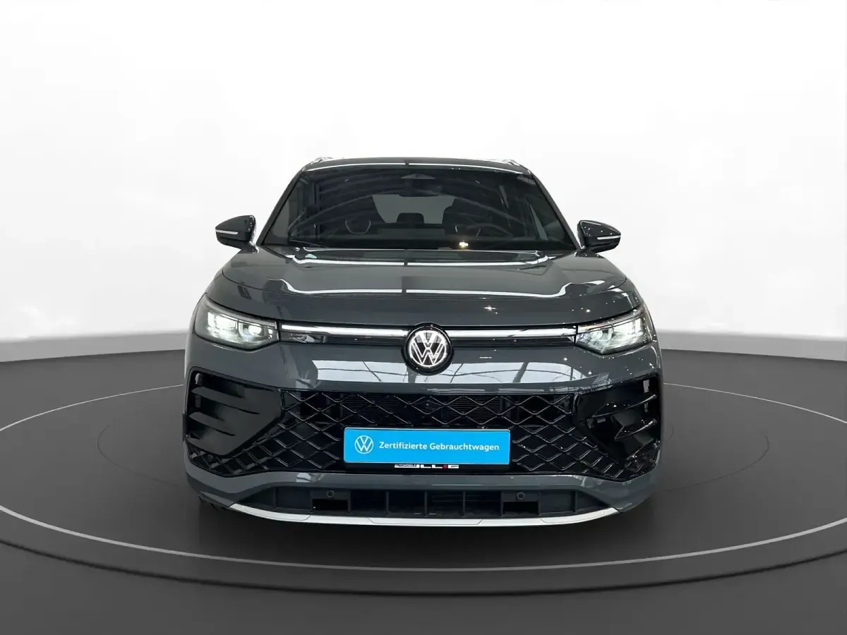 Gebraucht VW Tayron R-line 193 PS (141 kW) 2025 Delfingrau SUV