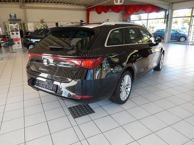 Gebraucht Seat Leon XCELLENCE 150 PS (110 kW) 2022 Schwarz Limousine