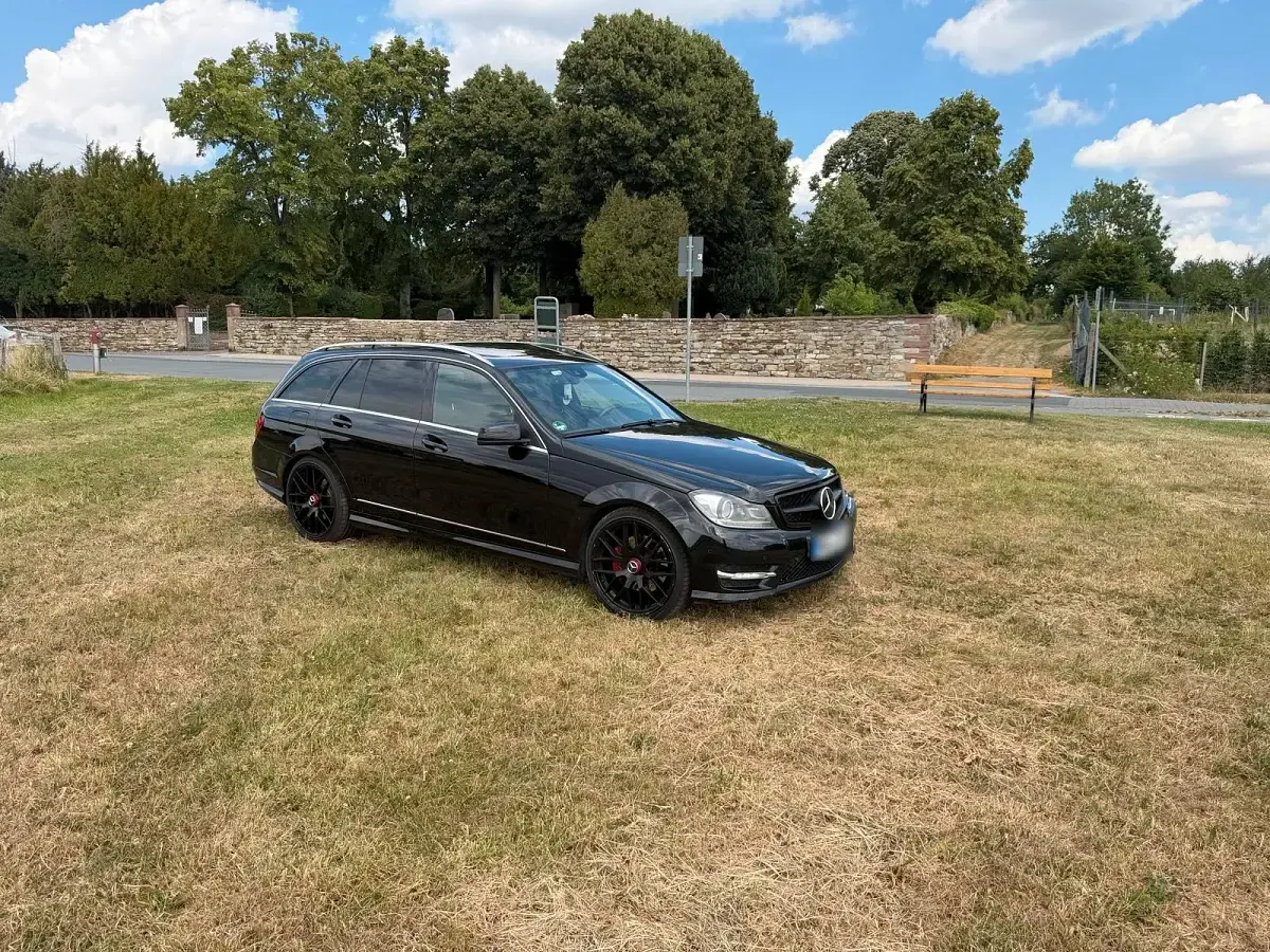 Gebraucht Mercedes C300 AMG 231 PS (169 kW) 2011 Schwarz Kombi