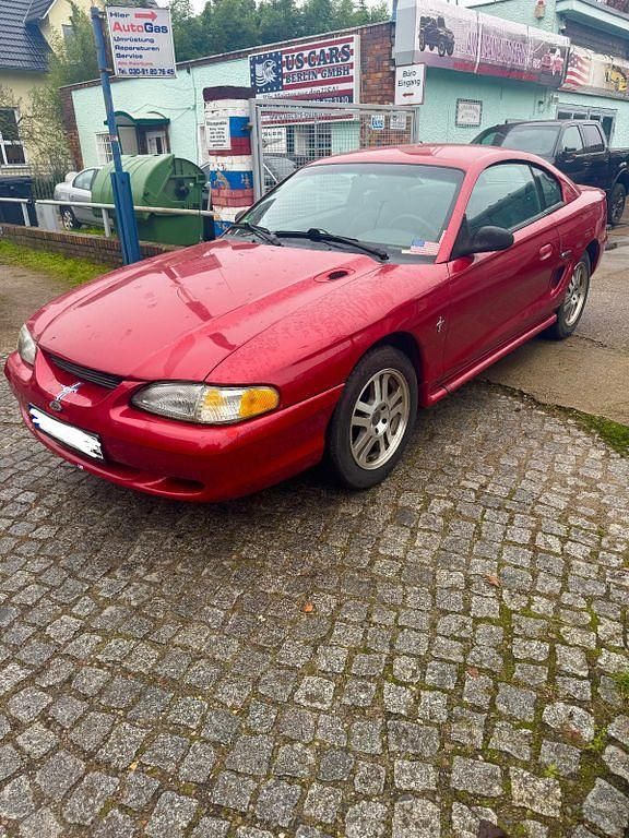 Rot Gebraucht 1995 Ford Mustang Coupé | 5.950 € - Bild 1/4