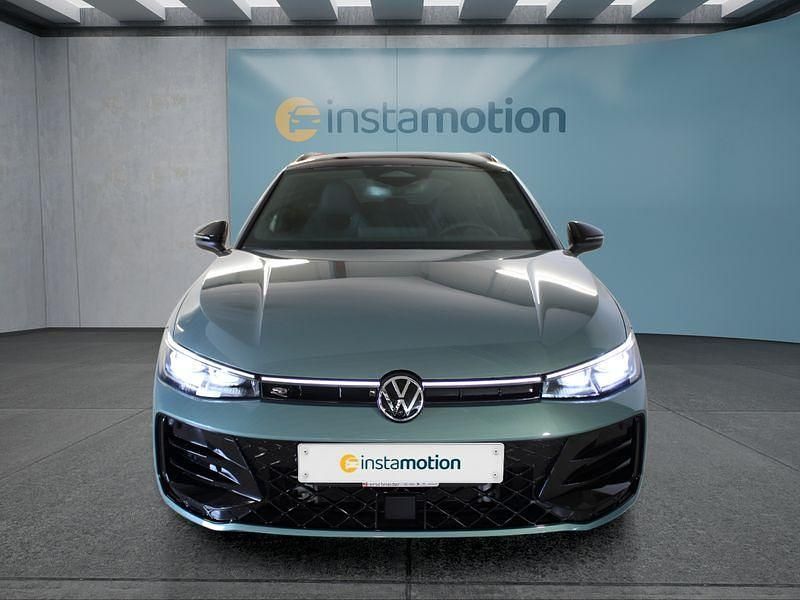 Second-hand VW Passat 193 CP (141 kW) 2025 Verde Break