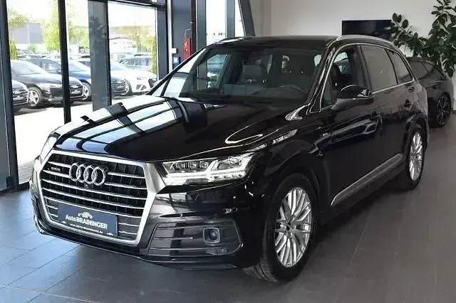 Second-hand Audi Q7 S-Line 272 CP (200 kW) 2017 Negru SUV