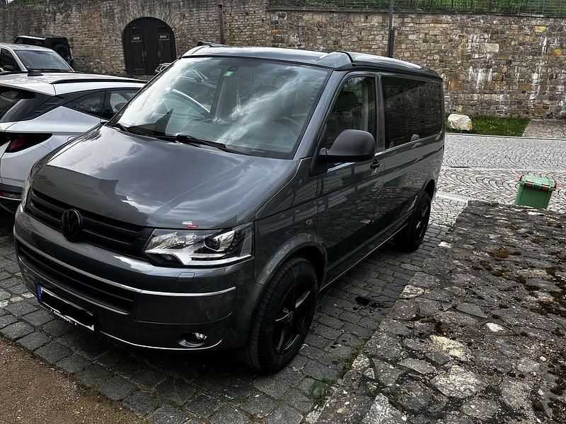 Gebraucht VW California Beach 140 PS (102 kW) 2012 Grau Van